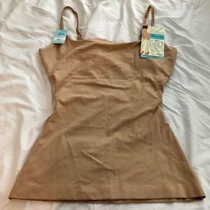 Assets by Sarah Blakley Scoop Camisole